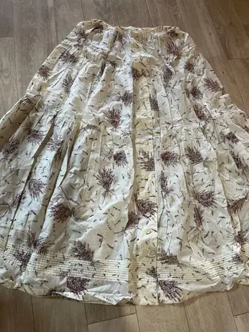 케티 라벤더 스커트