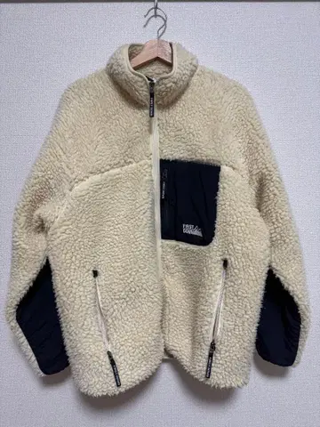 [ 새상품급 ] FIRST DOWN 보아 자켓 크림/네이비