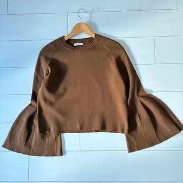 어도어 플레어 슬리브 밀라노 리브 니트 스트레치 원단 브라운 38