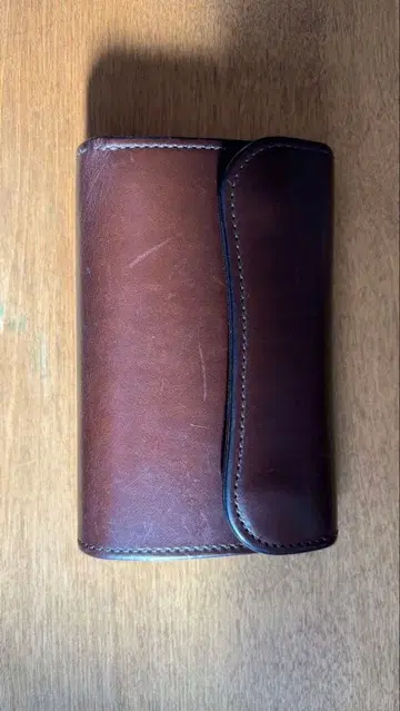 WILDSWANS 브라운 접이식 지갑