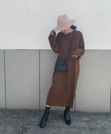 viaj 크루넥 니트 원피스 사이즈 38