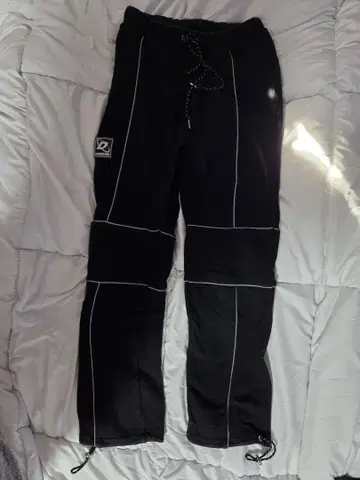 DIG YOUR OWN GRAVE 팬츠