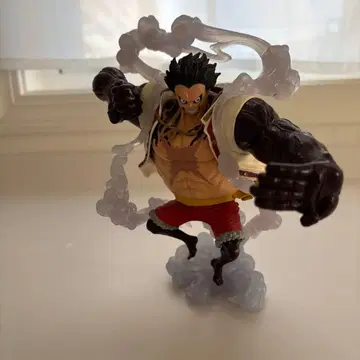 원피스 루피 기어 4 바운드맨 피규어