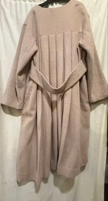 Rosso 어반 리서치 V 넥 롱 코트 베이지