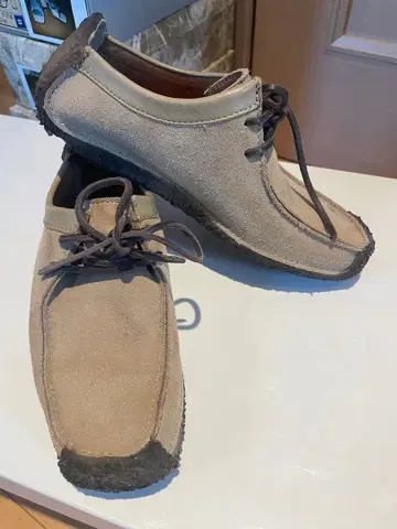 Clarks Wallabee 베이지 스웨이드 나탈리