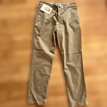 SPELLBOUND 베이지 치노 팬츠 30 새상품 릴랙싱 트라우저