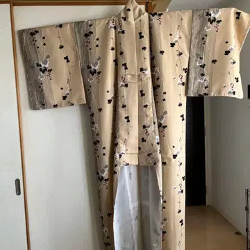 [교육용 실 부착] 베이지 꽃무늬 코몬 워셔블 기모노