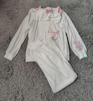 새상품 디즈니 마리 파일 원단 파자마 L 사이즈