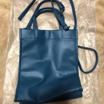 도쿄 야쿠르트 스왈로스 츠바쿠로 숄더백