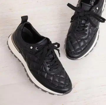 Diana 스니커즈 퀼팅 디자인