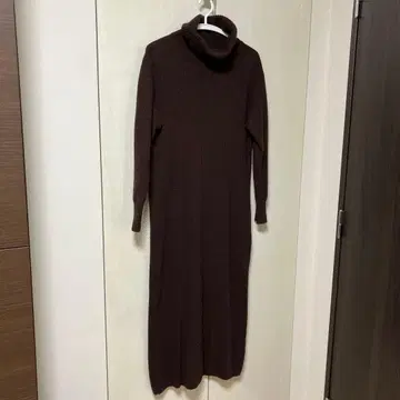 터틀넥 니트 원피스 내추럴 뷰티 베이직