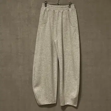 그레이 조거 팬츠 포켓 부착