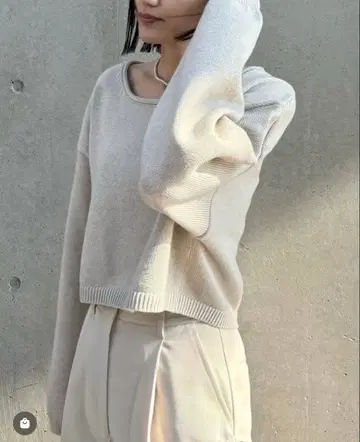 CLANE 클라네 베이지 니트 숏 기장