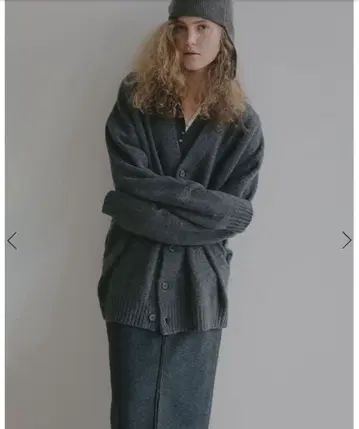 에트레토쿄 미들 게이지 V넥 니트 가디건