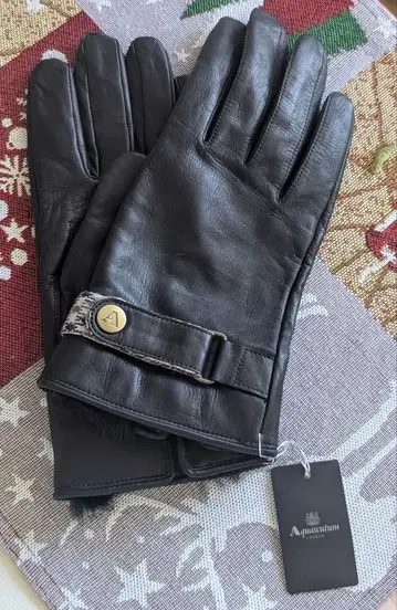 [새상품] 아쿠아 스큐텀 남성용 장갑 블랙 수트 업무 이에나 쉽스