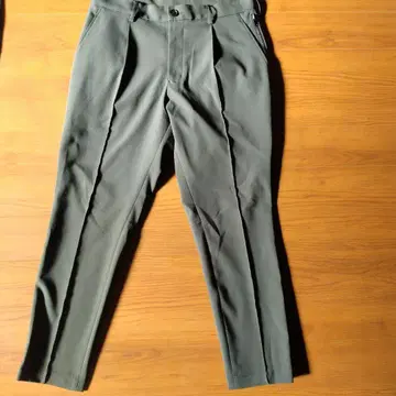 junhasimto 슬림핏 슬랙스 카키