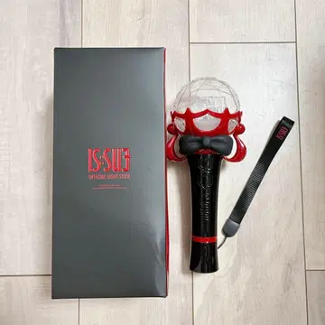 IS:SUE 이쉬 공식 응원봉 라이트 스틱