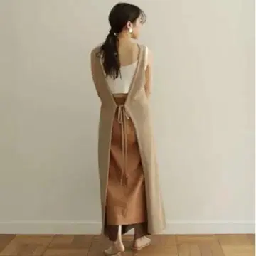 todayful 슬리브리스 롱 니트 에이프런 드레스 베이지