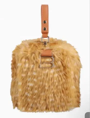 Bibiy. B. FUR BOX BAG 밤비