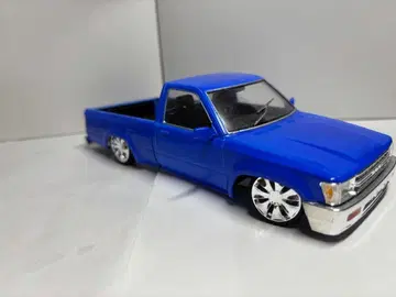 칭다오 문화 교재사 하이럭스 완성품