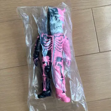 BALZAC 스컬맨 소프트 비닐 피규어 복숭아 블랙 하프 미개봉품