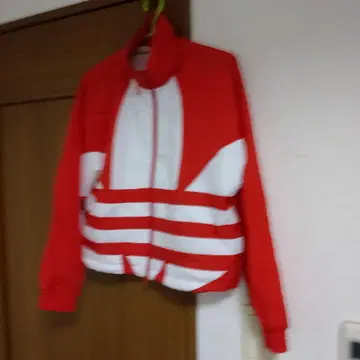 새상품 미사용품 택 포함 adidas 빅 로고 나일론 자켓 사이즈 M