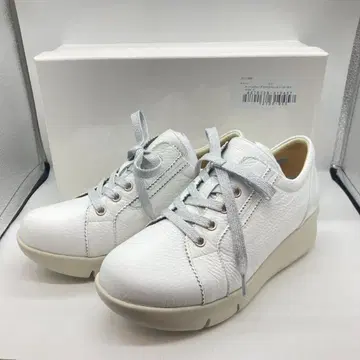 Miss Kyouko 가죽 스니커즈 미스키쿄코 화이트 박스 포함