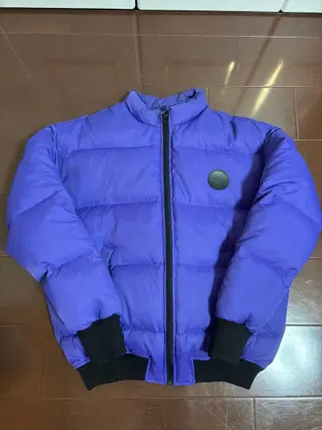 GUESS JEANS 퍼플 다운 자켓