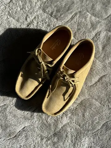 클락스 왈라비 WP 메이플 스웨이드 모카신 방수