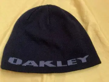 OAKLEY 오클리 모자 비니 원사이즈 블랙 그레이 니트 모자