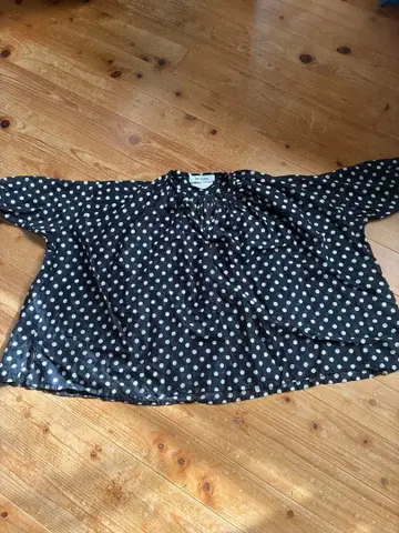 베리떼꾸르 veritecoeur 도트 셔츠