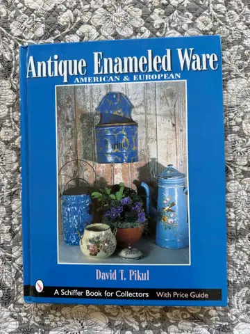 Antique Enameled Ware 앤티크 법랑 도서 2