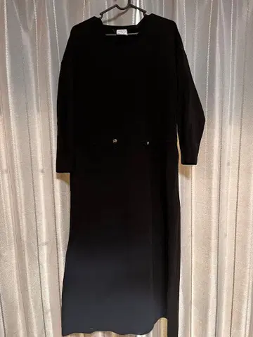 스프룸 맨투맨 원피스