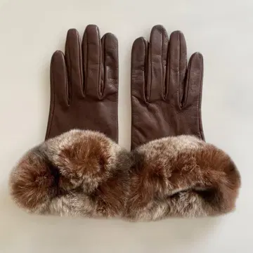 새상품급 퓨메리 가죽 장갑 브라운 가죽 장갑 사이즈 6하프 실크 안감