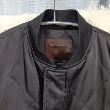 ZARA MAN 퀼팅 자켓 M 사이즈 블랙