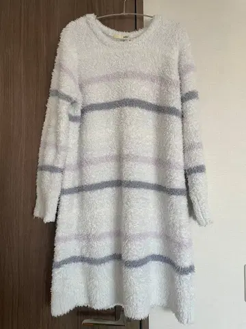 복슬복슬 긴팔 룸웨어와 스톨 세트