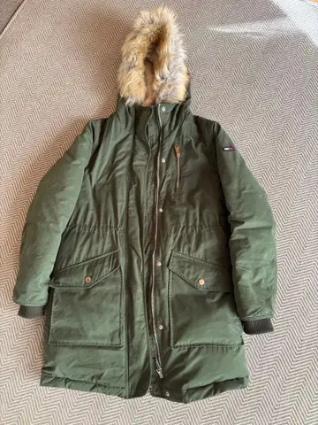 타미힐피거 롱 보아 다운 아우터