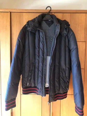 TOMMY HILFIGER 네이비 다운 자켓 L