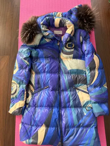 PUCCI 추상 무늬 퍼 달린 다운 자켓