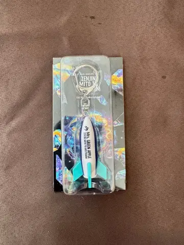 Mrs. GREEN APPLE 젠진 로켓 키링