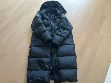 DESCENT 데상트 원포인트 자수 로고 슈퍼 롱 다운 코트 블랙