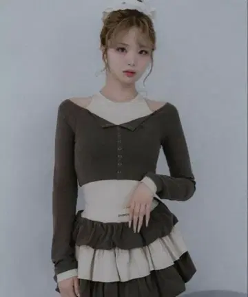 미사용 새상품 Darich 다리치 오프숄더 레이어드 리브 상의