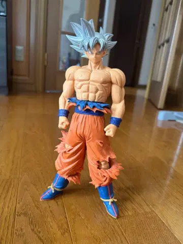 드래곤볼 손오공 액션 피규어
