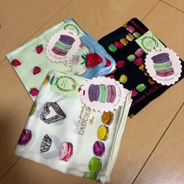 라뒤레 손수건 세트