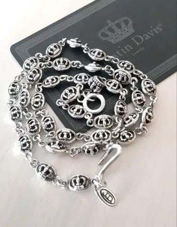 저스틴 데이비스 목걸이