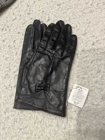 블랙 가죽 장갑 리본 포함 소가죽?