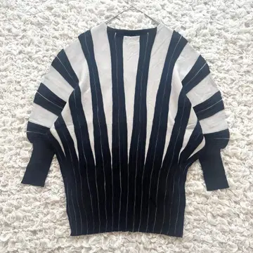 [ 미사용 택 포함 ] OSMOSIS 오즈모시스 배색 돌먼 니트 풀오버