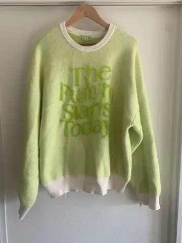 PAGEBOY Anui/페더 로고 니트