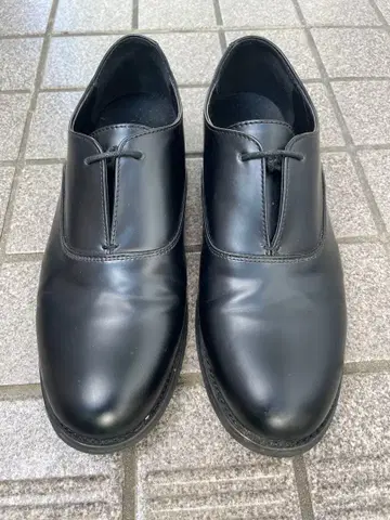 MB 스탠다드 플레인 토 슈즈 (인조 가죽)