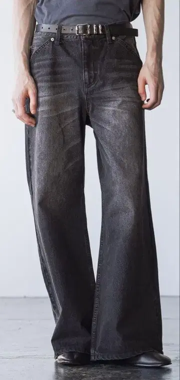 가격 인하 요청 환영 [ HARE ] 빈티지 가공 데님 팬츠